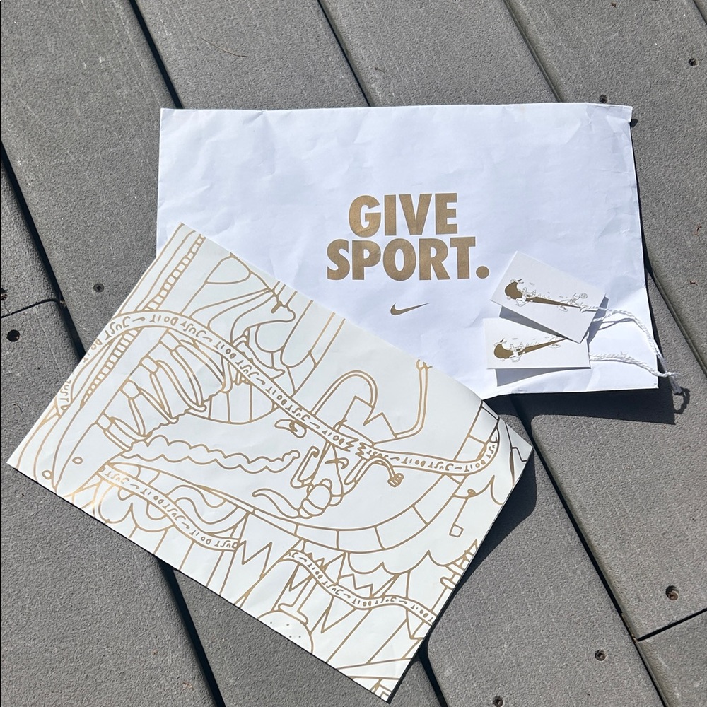 Nike White and Gold Gift Wrap